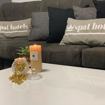 Spat Apartments Bat Yam Exteriör bild