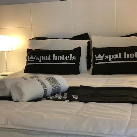 Spat Apartments Bat Yam Exteriör bild