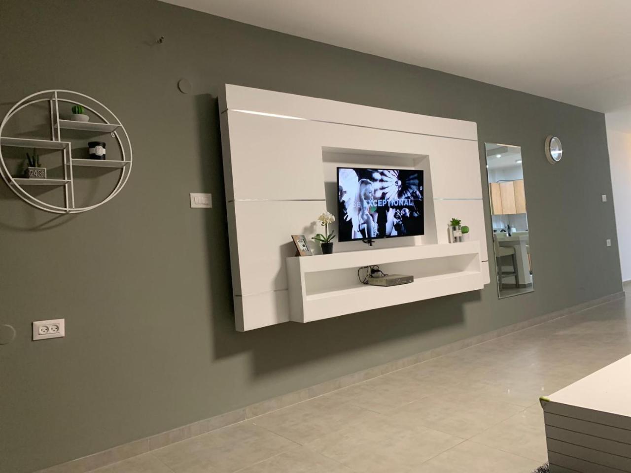 Spat Apartments Bat Yam Exteriör bild
