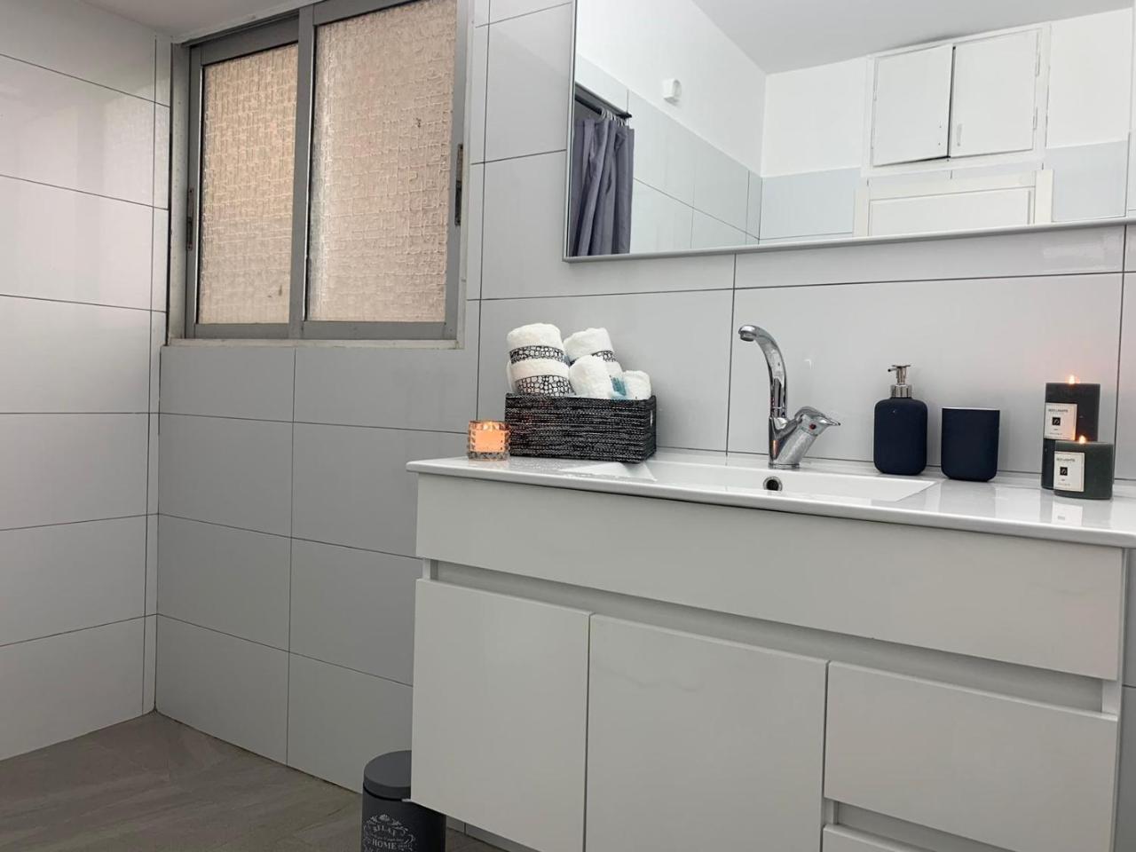 Spat Apartments Bat Yam Exteriör bild