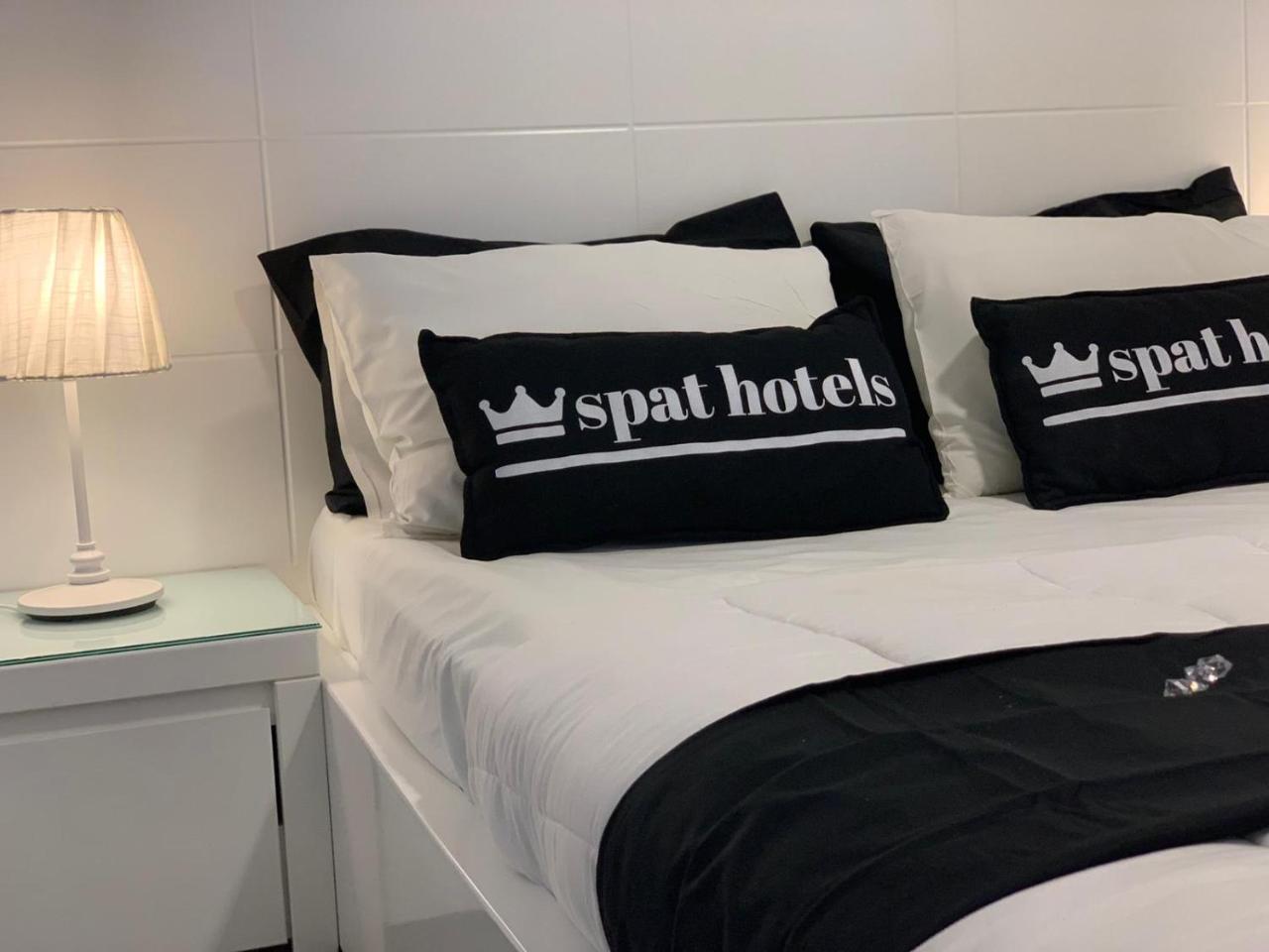 Spat Apartments Bat Yam Exteriör bild